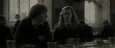 EmmaWatsonFan_dot_nl-HarryPotterAndTheHalfBloodPrince5616.jpg