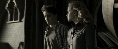 EmmaWatsonFan_dot_nl-HarryPotterAndTheHalfBloodPrince8305.jpg