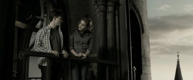 EmmaWatsonFan_dot_nl-HarryPotterAndTheHalfBloodPrince8329.jpg