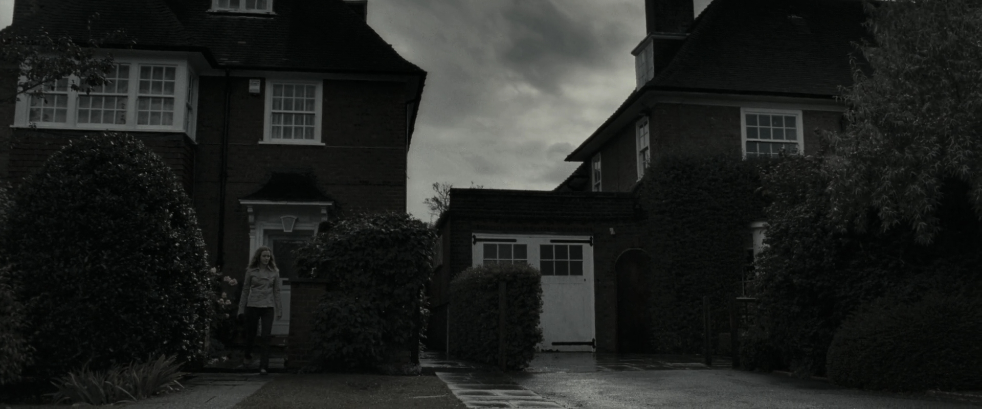 EmmaWatsonFan_dot_nl-HarryPotterAndTheDeathlyHallowsPart1-0180.jpg EmmaWatsonFan_dot_nl-HarryPotterAndTheDeathlyHallowsPart1-0180.jpg