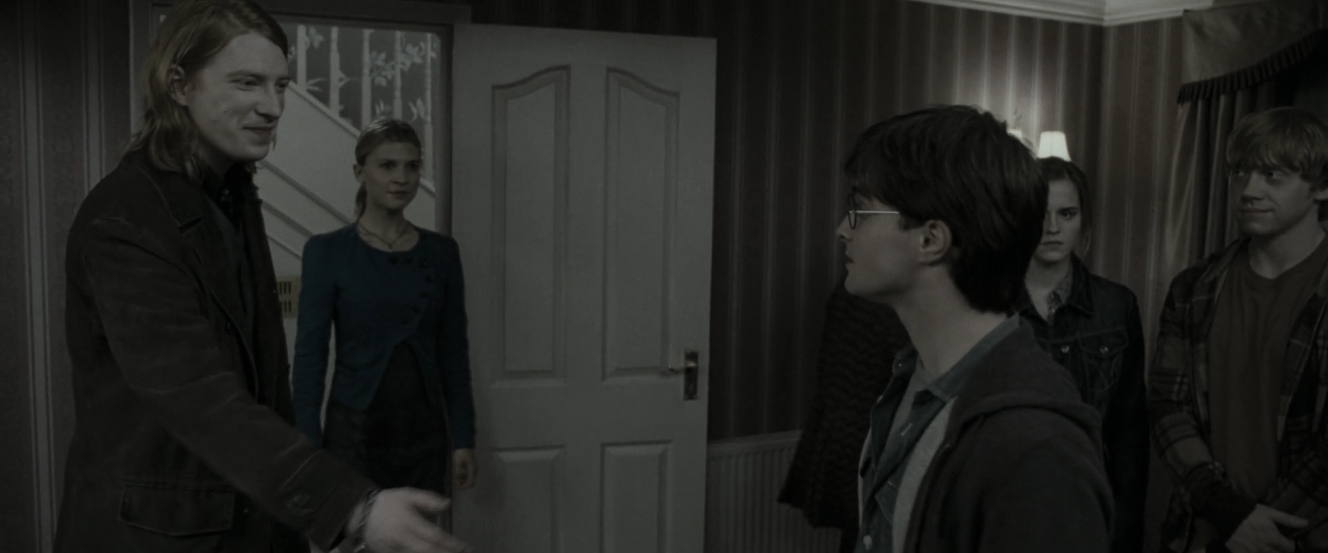 EmmaWatsonFan_dot_nl-HarryPotterAndTheDeathlyHallowsPart1-0677.jpg EmmaWatsonFan_dot_nl-HarryPotterAndTheDeathlyHallowsPart1-0677.jpg