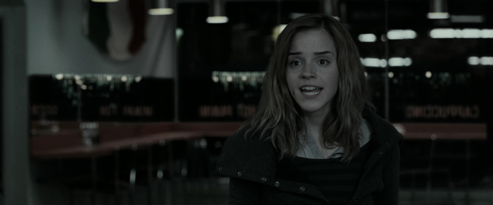 EmmaWatsonFan_dot_nl-HarryPotterAndTheDeathlyHallowsPart1-2234.jpg EmmaWatsonFan_dot_nl-HarryPotterAndTheDeathlyHallowsPart1-2234.jpg