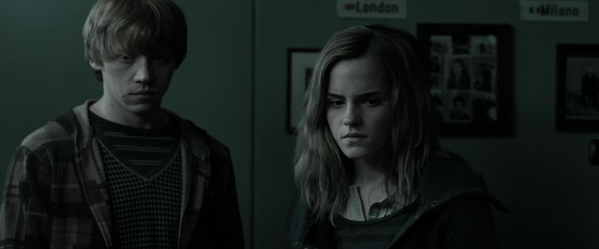 EmmaWatsonFan_dot_nl-HarryPotterAndTheDeathlyHallowsPart1-2290.jpg