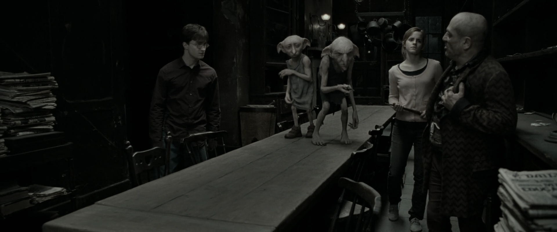 EmmaWatsonFan_dot_nl-HarryPotterAndTheDeathlyHallowsPart1-2848.jpg EmmaWatsonFan_dot_nl-HarryPotterAndTheDeathlyHallowsPart1-2848.jpg