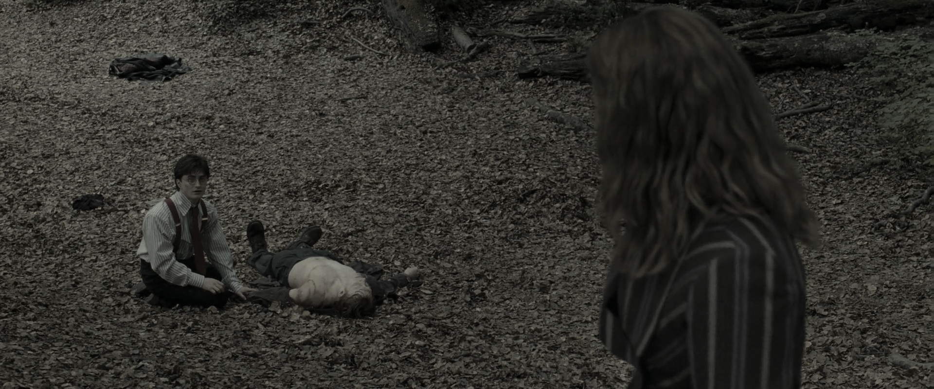 EmmaWatsonFan_dot_nl-HarryPotterAndTheDeathlyHallowsPart1-3806.jpg EmmaWatsonFan_dot_nl-HarryPotterAndTheDeathlyHallowsPart1-3806.jpg