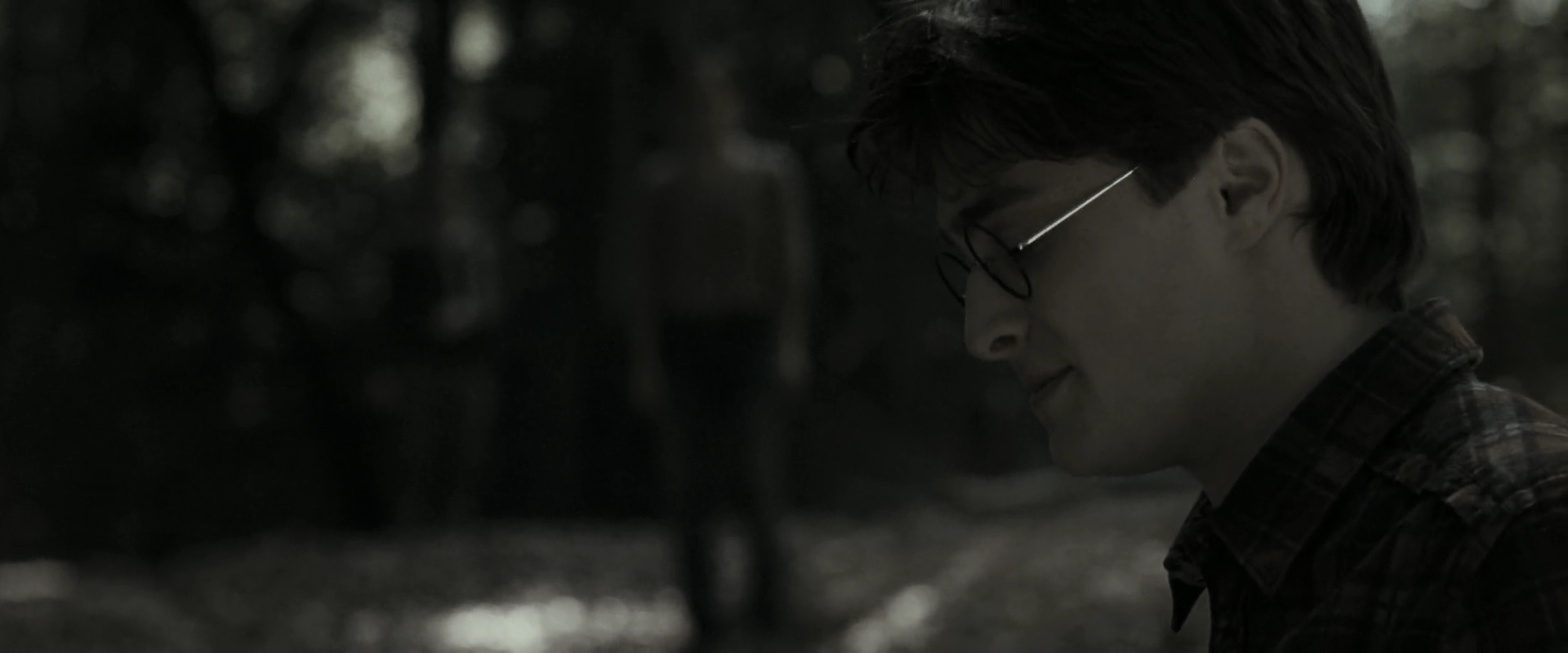 EmmaWatsonFan_dot_nl-HarryPotterAndTheDeathlyHallowsPart1-3896.jpg EmmaWatsonFan_dot_nl-HarryPotterAndTheDeathlyHallowsPart1-3896.jpg