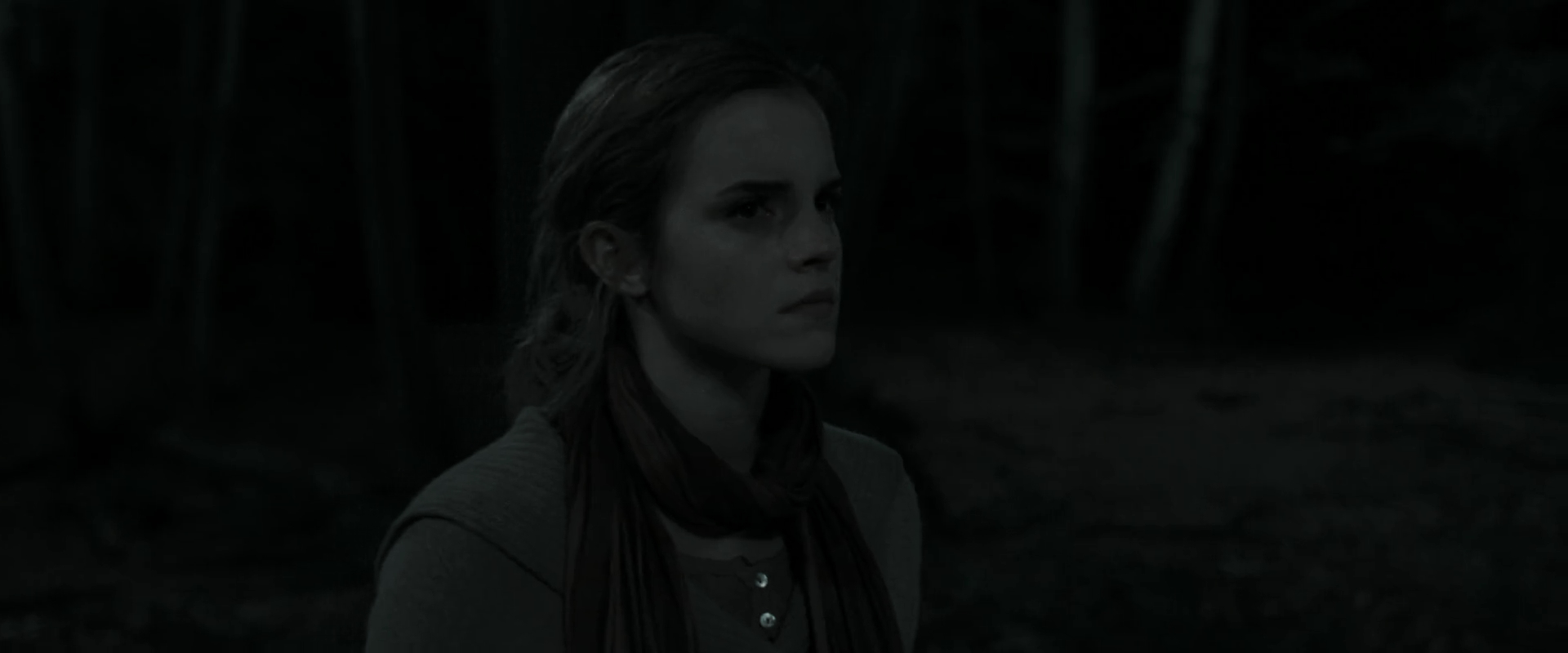 EmmaWatsonFan_dot_nl-HarryPotterAndTheDeathlyHallowsPart1-4149.jpg EmmaWatsonFan_dot_nl-HarryPotterAndTheDeathlyHallowsPart1-4149.jpg