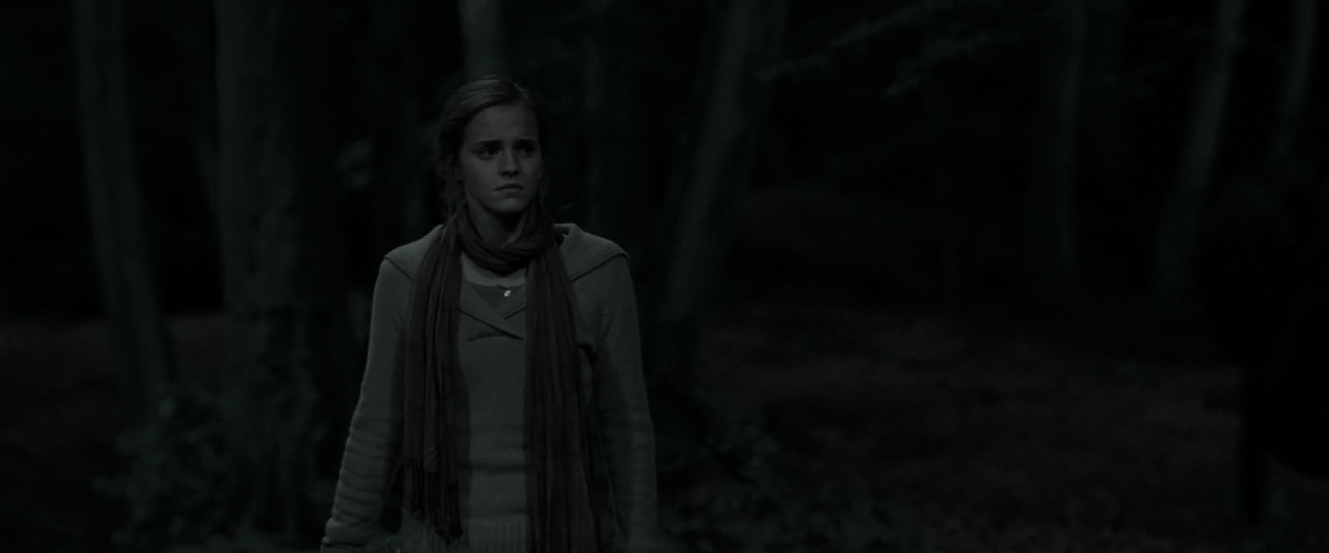 EmmaWatsonFan_dot_nl-HarryPotterAndTheDeathlyHallowsPart1-4161.jpg EmmaWatsonFan_dot_nl-HarryPotterAndTheDeathlyHallowsPart1-4161.jpg