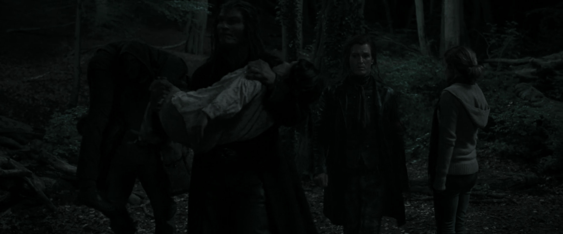 EmmaWatsonFan_dot_nl-HarryPotterAndTheDeathlyHallowsPart1-4162.jpg EmmaWatsonFan_dot_nl-HarryPotterAndTheDeathlyHallowsPart1-4162.jpg