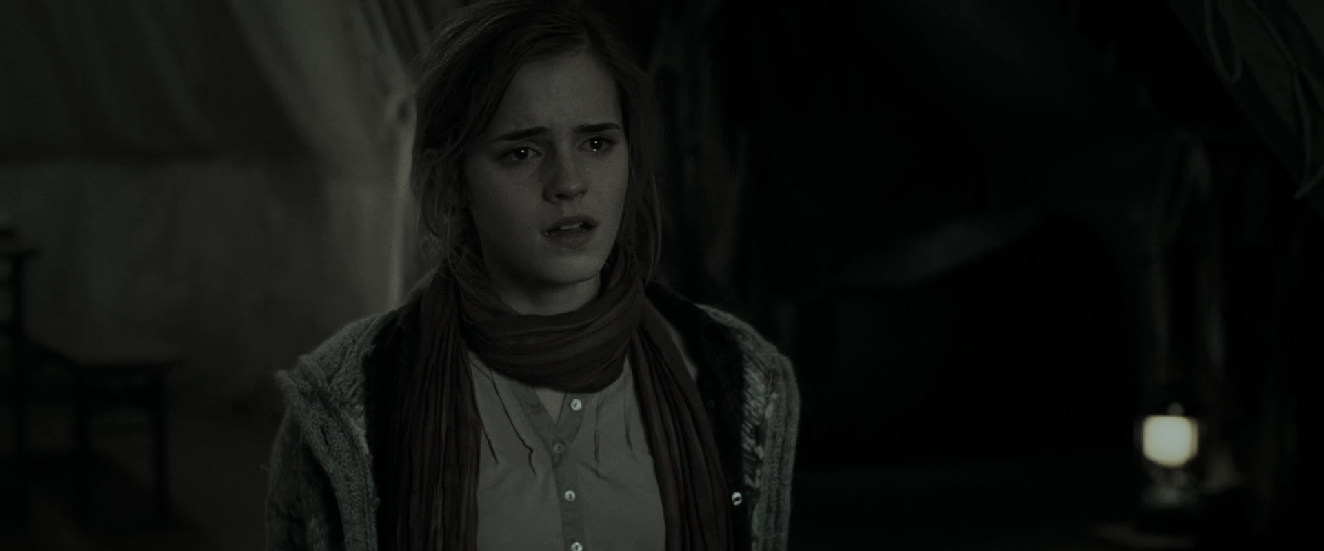 EmmaWatsonFan_dot_nl-HarryPotterAndTheDeathlyHallowsPart1-4542.jpg EmmaWatsonFan_dot_nl-HarryPotterAndTheDeathlyHallowsPart1-4542.jpg