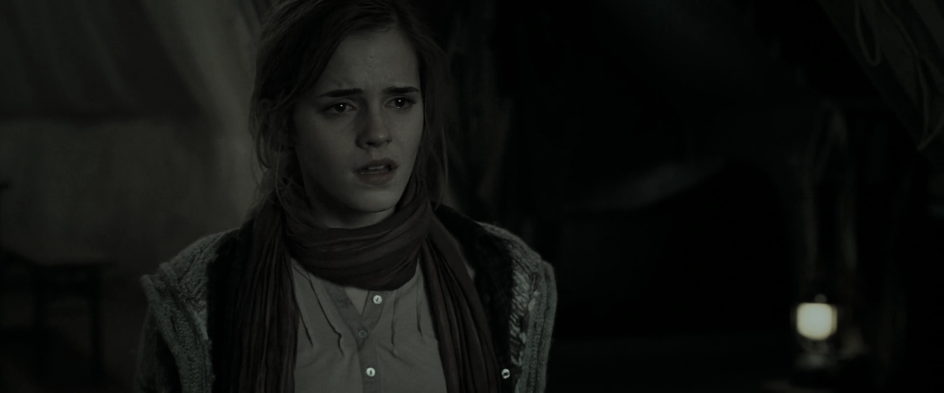 EmmaWatsonFan_dot_nl-HarryPotterAndTheDeathlyHallowsPart1-4543.jpg EmmaWatsonFan_dot_nl-HarryPotterAndTheDeathlyHallowsPart1-4543.jpg