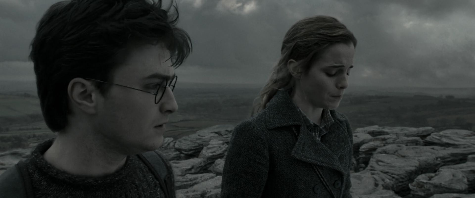 EmmaWatsonFan_dot_nl-HarryPotterAndTheDeathlyHallowsPart1-4608.jpg EmmaWatsonFan_dot_nl-HarryPotterAndTheDeathlyHallowsPart1-4608.jpg