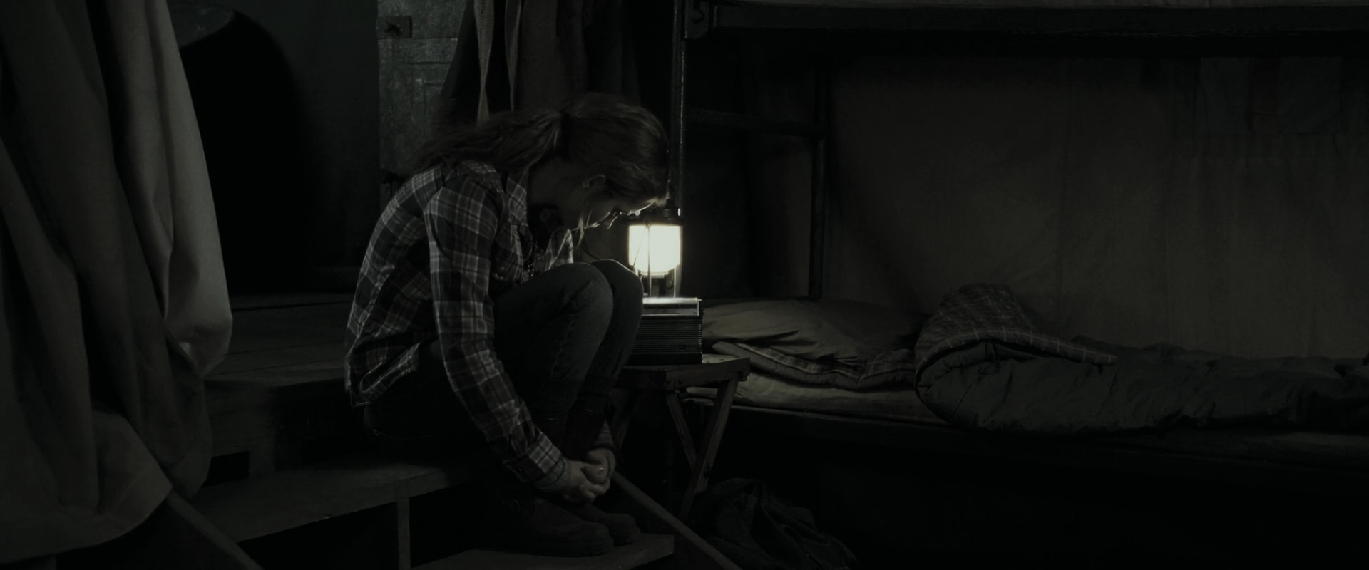 EmmaWatsonFan_dot_nl-HarryPotterAndTheDeathlyHallowsPart1-4674.jpg EmmaWatsonFan_dot_nl-HarryPotterAndTheDeathlyHallowsPart1-4674.jpg