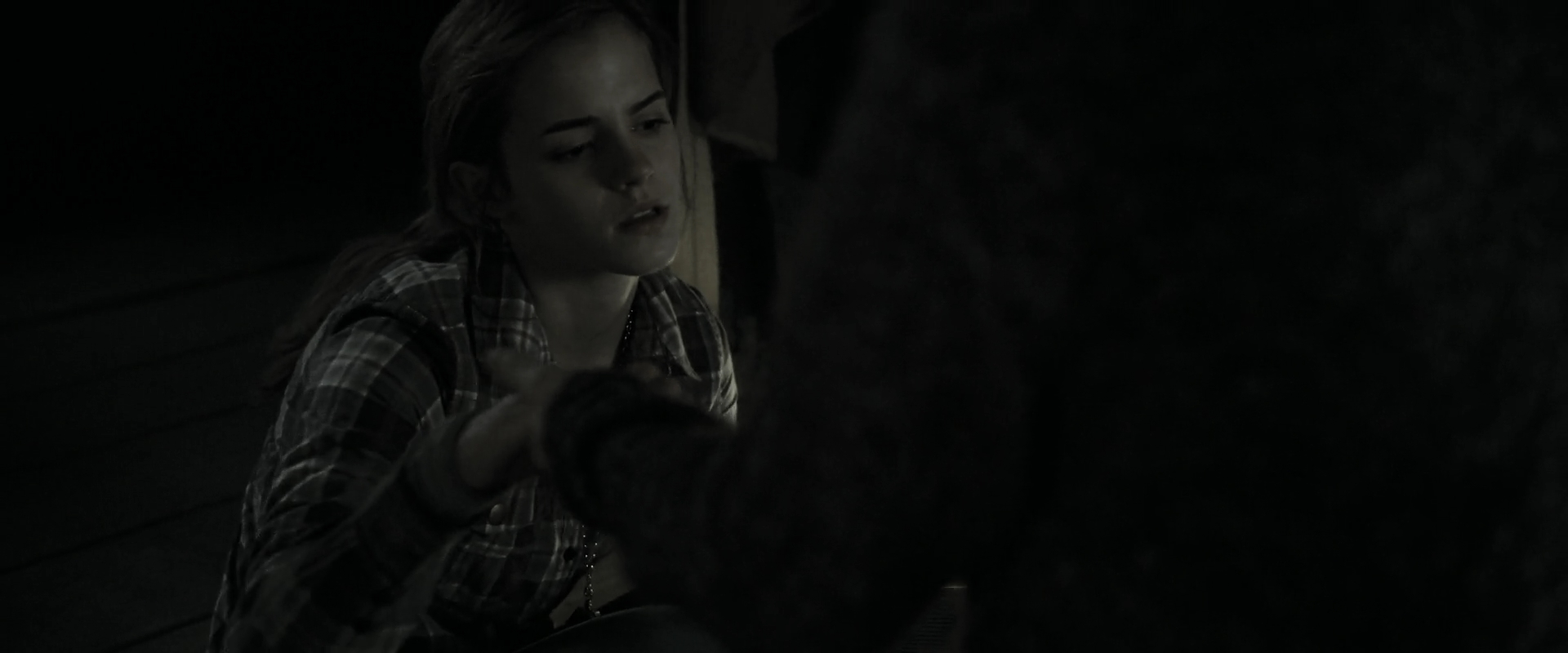 EmmaWatsonFan_dot_nl-HarryPotterAndTheDeathlyHallowsPart1-4691.jpg EmmaWatsonFan_dot_nl-HarryPotterAndTheDeathlyHallowsPart1-4691.jpg