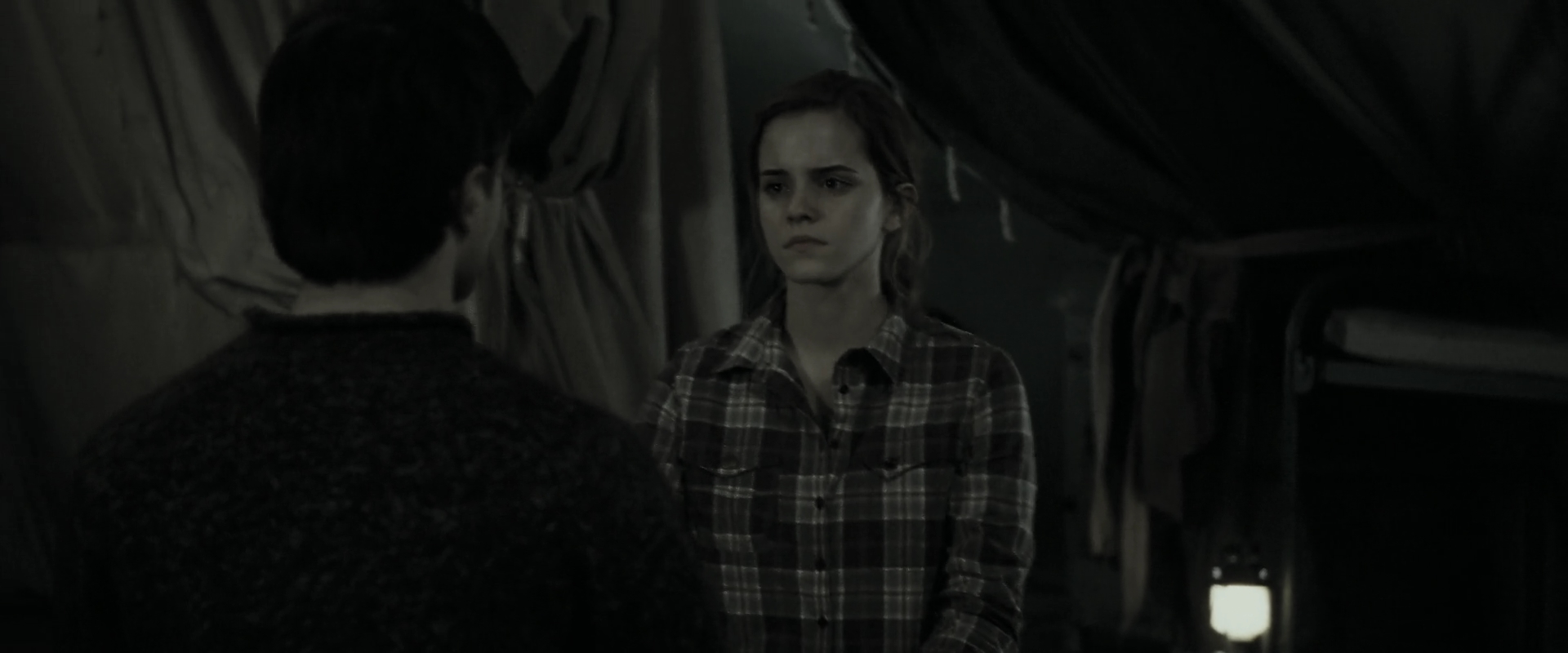 EmmaWatsonFan_dot_nl-HarryPotterAndTheDeathlyHallowsPart1-4712.jpg EmmaWatsonFan_dot_nl-HarryPotterAndTheDeathlyHallowsPart1-4712.jpg