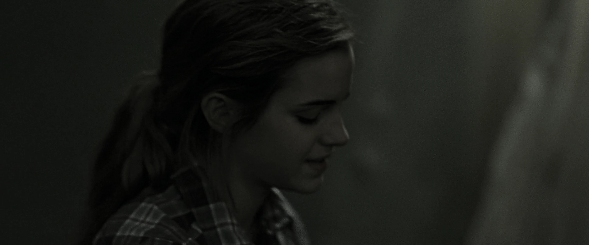 EmmaWatsonFan_dot_nl-HarryPotterAndTheDeathlyHallowsPart1-4728.jpg EmmaWatsonFan_dot_nl-HarryPotterAndTheDeathlyHallowsPart1-4728.jpg