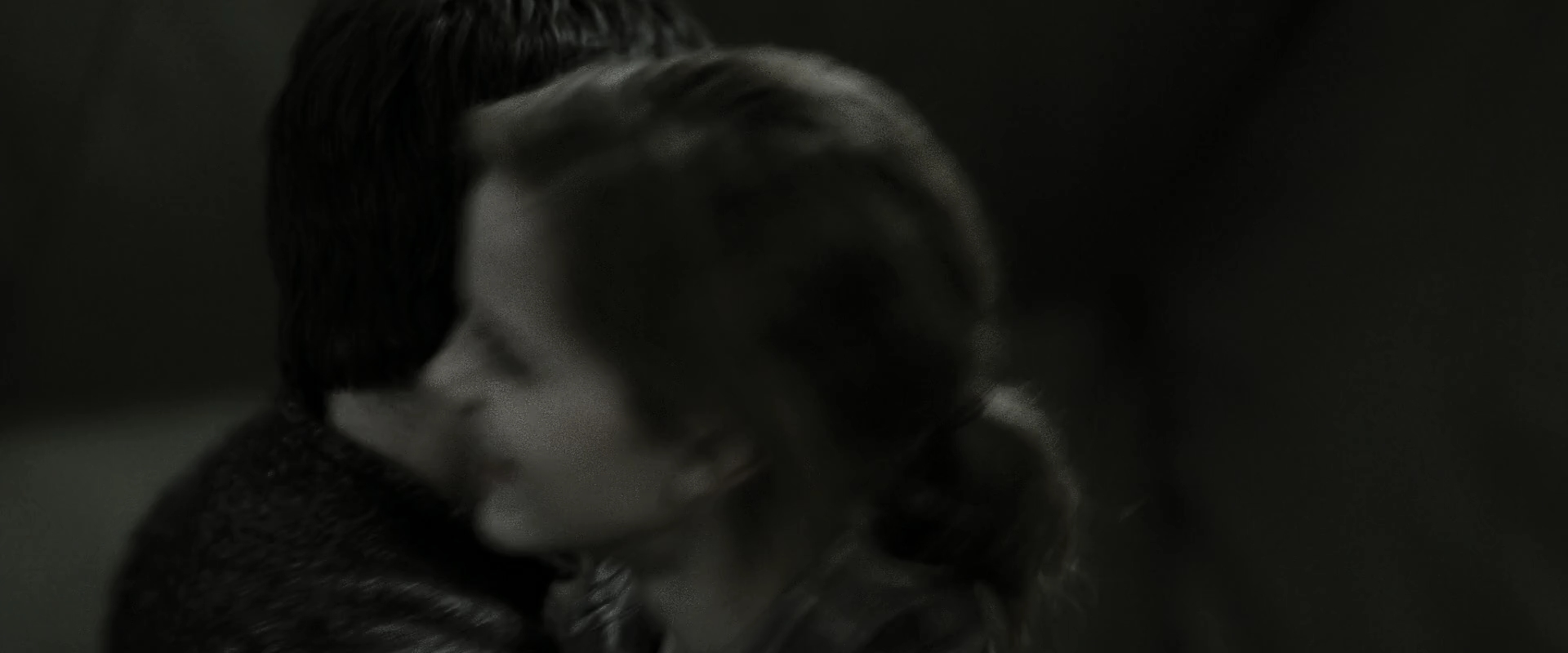 EmmaWatsonFan_dot_nl-HarryPotterAndTheDeathlyHallowsPart1-4753.jpg EmmaWatsonFan_dot_nl-HarryPotterAndTheDeathlyHallowsPart1-4753.jpg