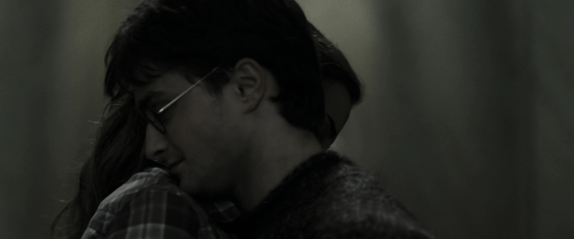 EmmaWatsonFan_dot_nl-HarryPotterAndTheDeathlyHallowsPart1-4761.jpg EmmaWatsonFan_dot_nl-HarryPotterAndTheDeathlyHallowsPart1-4761.jpg