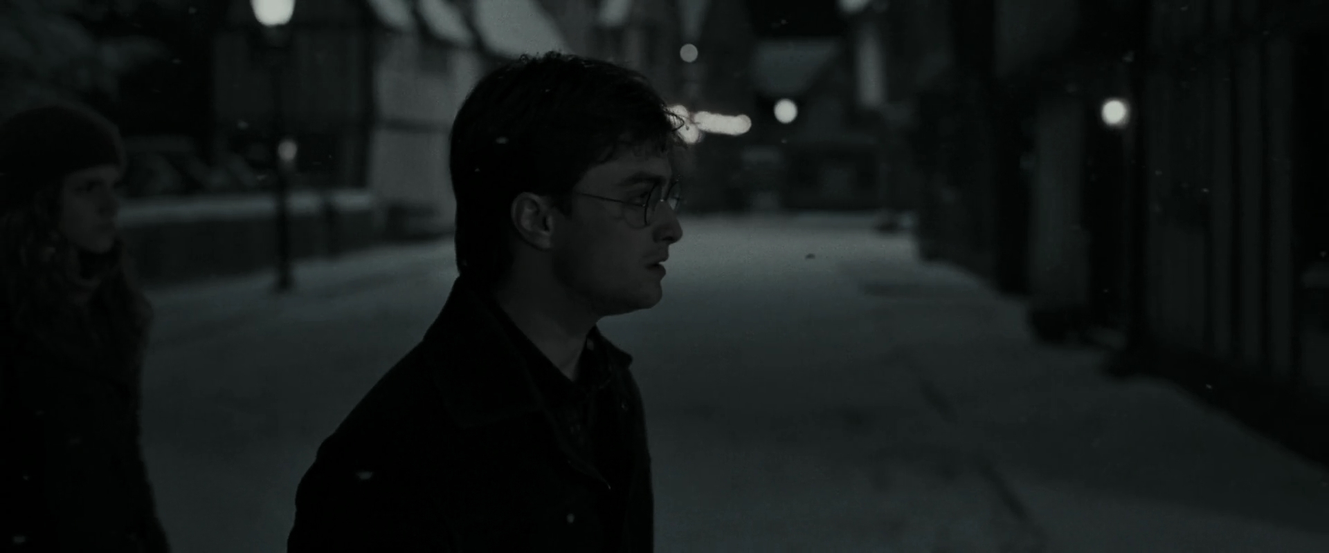 EmmaWatsonFan_dot_nl-HarryPotterAndTheDeathlyHallowsPart1-5127.jpg EmmaWatsonFan_dot_nl-HarryPotterAndTheDeathlyHallowsPart1-5127.jpg