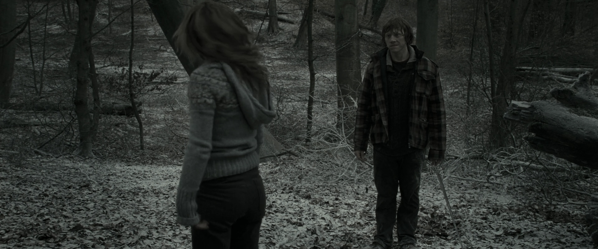 EmmaWatsonFan_dot_nl-HarryPotterAndTheDeathlyHallowsPart1-6025.jpg EmmaWatsonFan_dot_nl-HarryPotterAndTheDeathlyHallowsPart1-6025.jpg