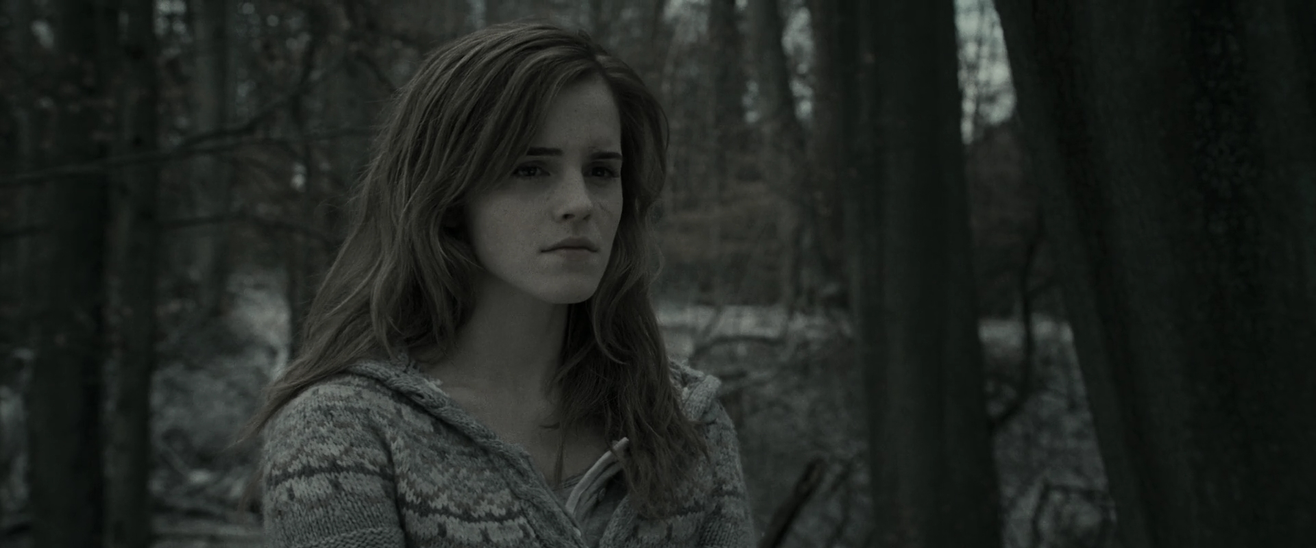 EmmaWatsonFan_dot_nl-HarryPotterAndTheDeathlyHallowsPart1-6091.jpg EmmaWatsonFan_dot_nl-HarryPotterAndTheDeathlyHallowsPart1-6091.jpg