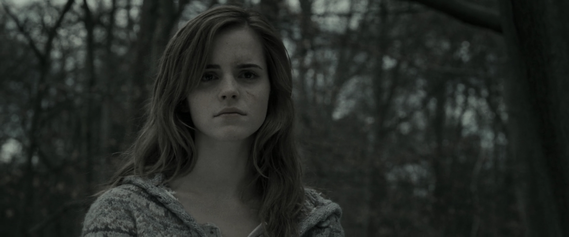 EmmaWatsonFan_dot_nl-HarryPotterAndTheDeathlyHallowsPart1-6132.jpg EmmaWatsonFan_dot_nl-HarryPotterAndTheDeathlyHallowsPart1-6132.jpg