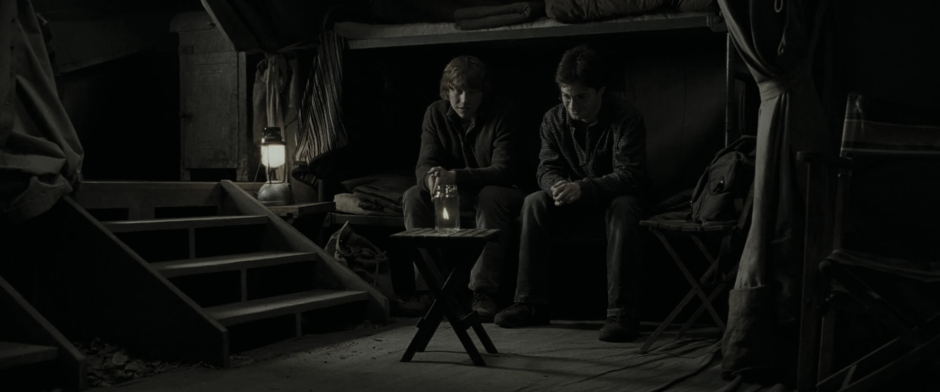 EmmaWatsonFan_dot_nl-HarryPotterAndTheDeathlyHallowsPart1-6154.jpg EmmaWatsonFan_dot_nl-HarryPotterAndTheDeathlyHallowsPart1-6154.jpg