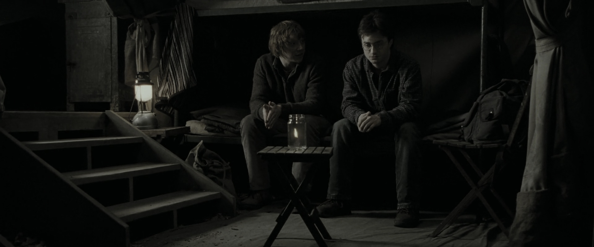 EmmaWatsonFan_dot_nl-HarryPotterAndTheDeathlyHallowsPart1-6170.jpg EmmaWatsonFan_dot_nl-HarryPotterAndTheDeathlyHallowsPart1-6170.jpg