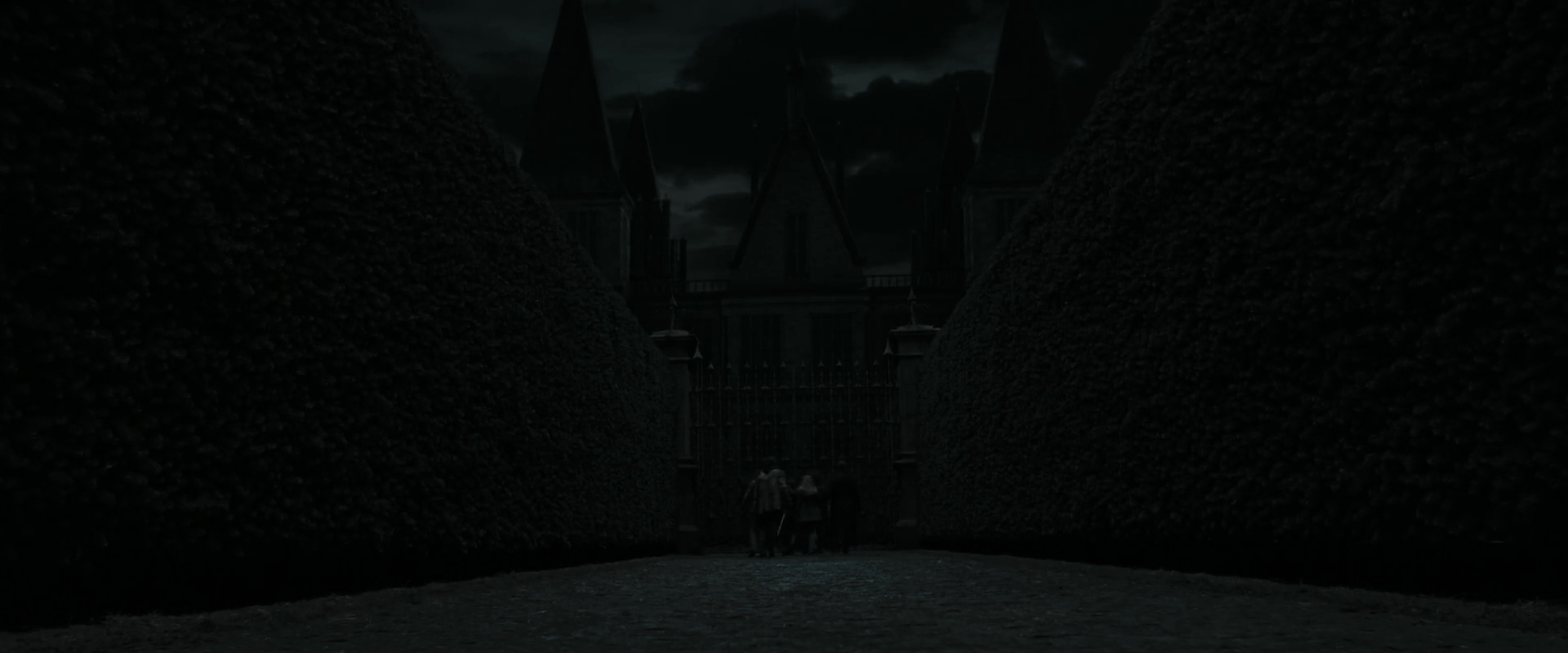 EmmaWatsonFan_dot_nl-HarryPotterAndTheDeathlyHallowsPart1-7083.jpg EmmaWatsonFan_dot_nl-HarryPotterAndTheDeathlyHallowsPart1-7083.jpg