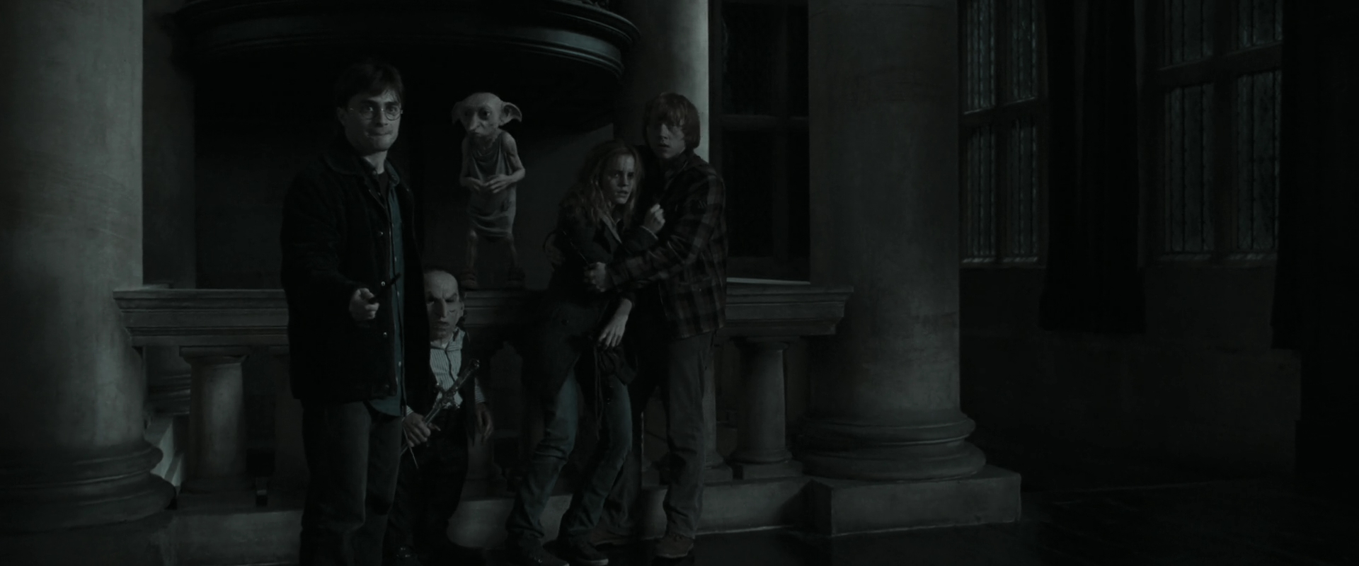 EmmaWatsonFan_dot_nl-HarryPotterAndTheDeathlyHallowsPart1-7502.jpg EmmaWatsonFan_dot_nl-HarryPotterAndTheDeathlyHallowsPart1-7502.jpg