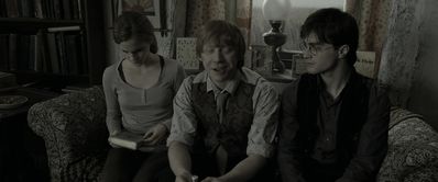 EmmaWatsonFan_dot_nl-HarryPotterAndTheDeathlyHallowsPart1-1735.jpg