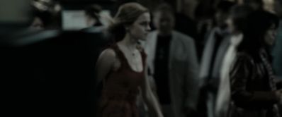 EmmaWatsonFan_dot_nl-HarryPotterAndTheDeathlyHallowsPart1-2122.jpg