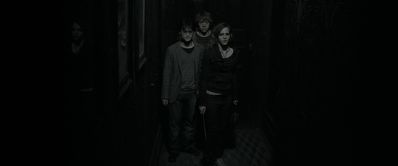 EmmaWatsonFan_dot_nl-HarryPotterAndTheDeathlyHallowsPart1-2411.jpg