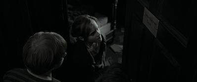 EmmaWatsonFan_dot_nl-HarryPotterAndTheDeathlyHallowsPart1-2523.jpg