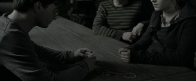 EmmaWatsonFan_dot_nl-HarryPotterAndTheDeathlyHallowsPart1-2536.jpg
