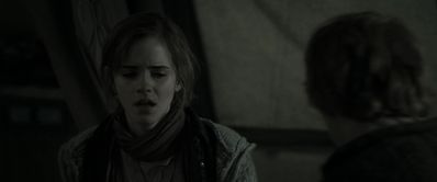 EmmaWatsonFan_dot_nl-HarryPotterAndTheDeathlyHallowsPart1-4512.jpg