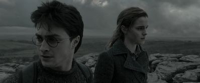 EmmaWatsonFan_dot_nl-HarryPotterAndTheDeathlyHallowsPart1-4607.jpg