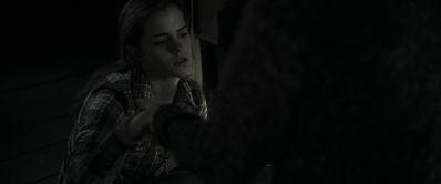 EmmaWatsonFan_dot_nl-HarryPotterAndTheDeathlyHallowsPart1-4691.jpg