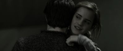 EmmaWatsonFan_dot_nl-HarryPotterAndTheDeathlyHallowsPart1-4757.jpg