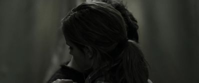 EmmaWatsonFan_dot_nl-HarryPotterAndTheDeathlyHallowsPart1-4769.jpg