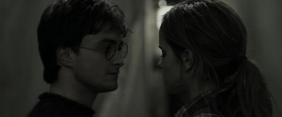 EmmaWatsonFan_dot_nl-HarryPotterAndTheDeathlyHallowsPart1-4772.jpg