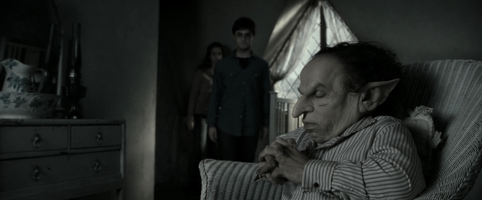 EmmaWatsonFan_dot_nl-HarryPotterAndTheDeathlyHallowsPart2-0178.jpg EmmaWatsonFan_dot_nl-HarryPotterAndTheDeathlyHallowsPart2-0178.jpg