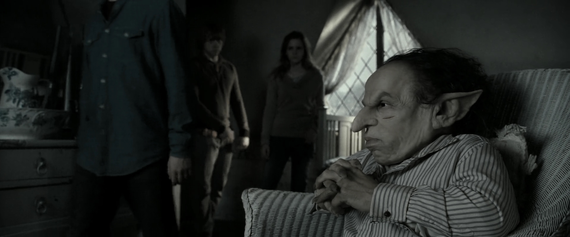 EmmaWatsonFan_dot_nl-HarryPotterAndTheDeathlyHallowsPart2-0196.jpg EmmaWatsonFan_dot_nl-HarryPotterAndTheDeathlyHallowsPart2-0196.jpg