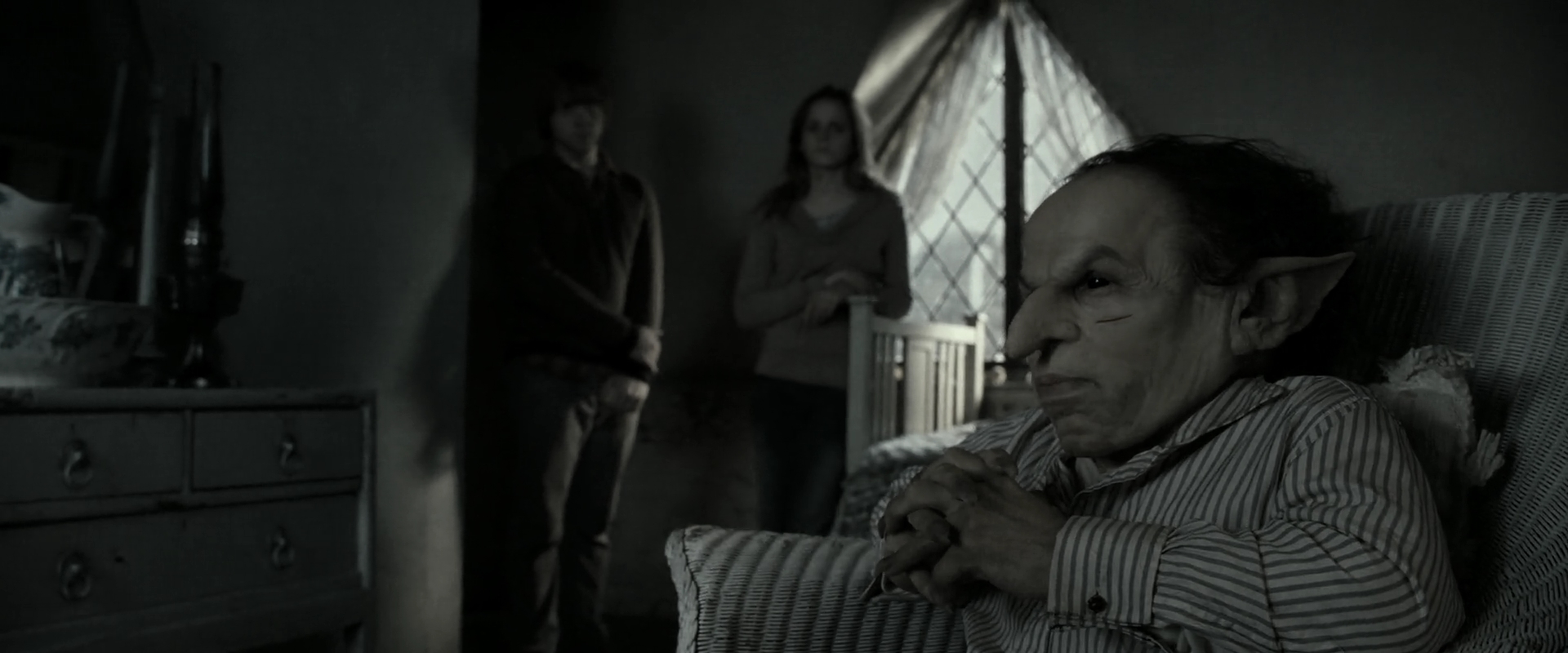 EmmaWatsonFan_dot_nl-HarryPotterAndTheDeathlyHallowsPart2-0199.jpg EmmaWatsonFan_dot_nl-HarryPotterAndTheDeathlyHallowsPart2-0199.jpg