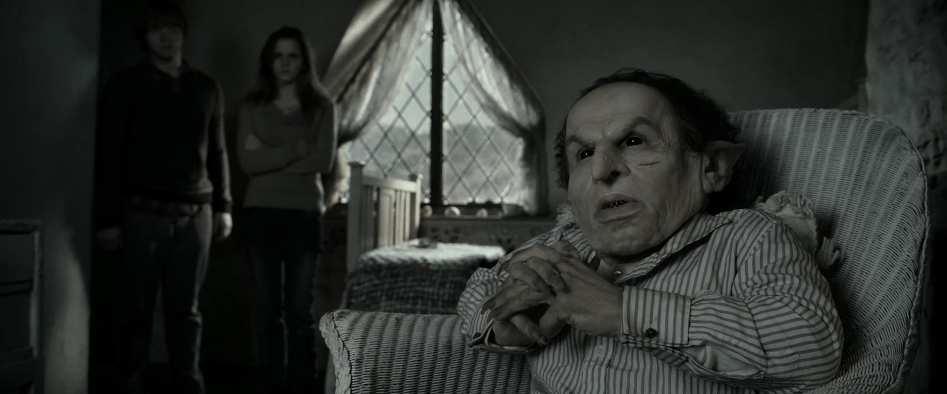 EmmaWatsonFan_dot_nl-HarryPotterAndTheDeathlyHallowsPart2-0238.jpg EmmaWatsonFan_dot_nl-HarryPotterAndTheDeathlyHallowsPart2-0238.jpg