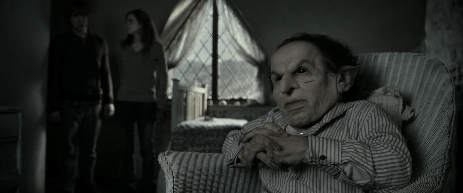 EmmaWatsonFan_dot_nl-HarryPotterAndTheDeathlyHallowsPart2-0273.jpg EmmaWatsonFan_dot_nl-HarryPotterAndTheDeathlyHallowsPart2-0273.jpg