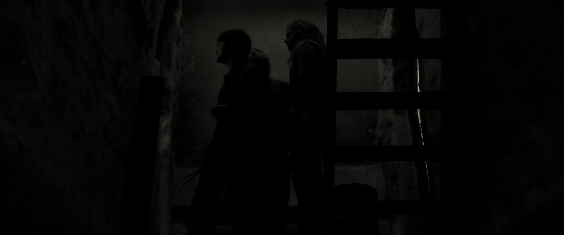 EmmaWatsonFan_dot_nl-HarryPotterAndTheDeathlyHallowsPart2-0357.jpg EmmaWatsonFan_dot_nl-HarryPotterAndTheDeathlyHallowsPart2-0357.jpg