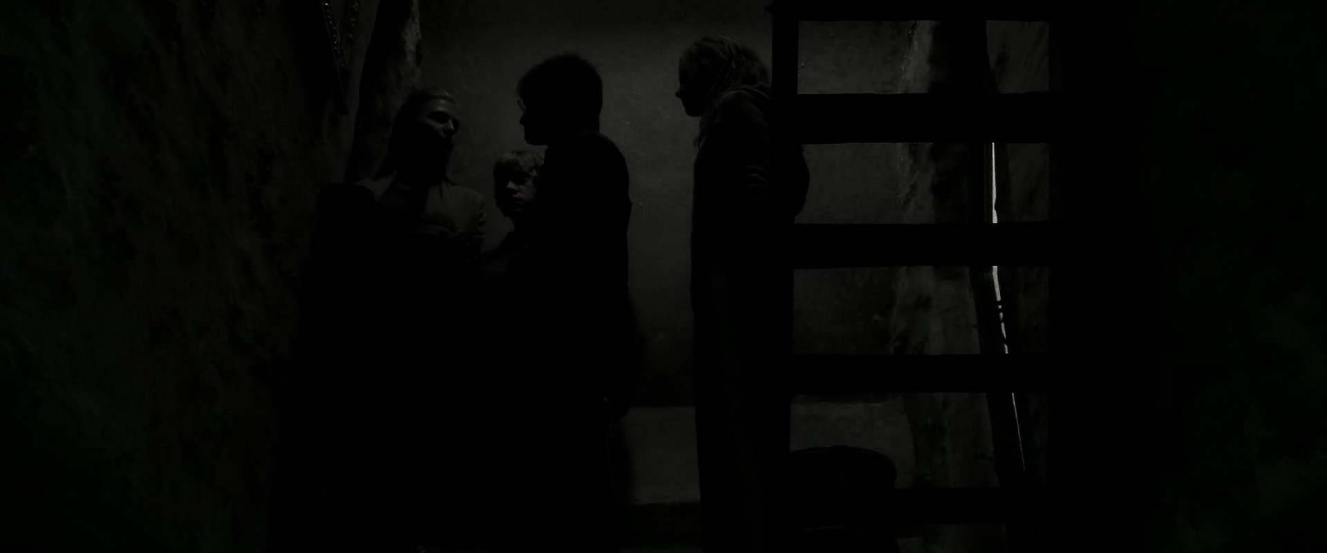 EmmaWatsonFan_dot_nl-HarryPotterAndTheDeathlyHallowsPart2-0360.jpg EmmaWatsonFan_dot_nl-HarryPotterAndTheDeathlyHallowsPart2-0360.jpg