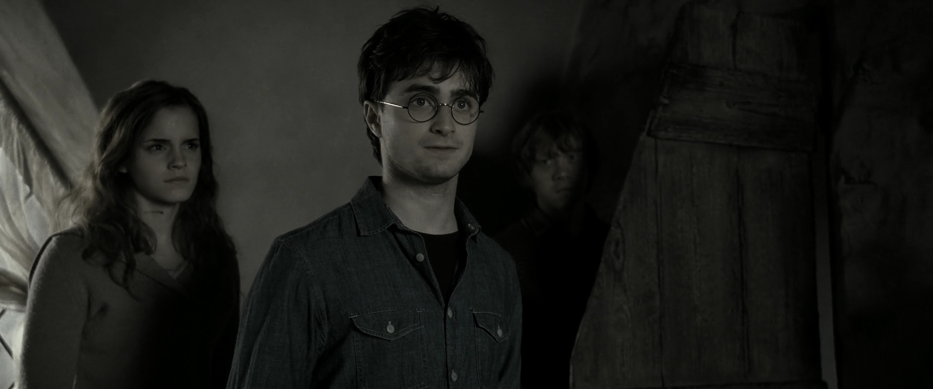 EmmaWatsonFan_dot_nl-HarryPotterAndTheDeathlyHallowsPart2-0596.jpg EmmaWatsonFan_dot_nl-HarryPotterAndTheDeathlyHallowsPart2-0596.jpg