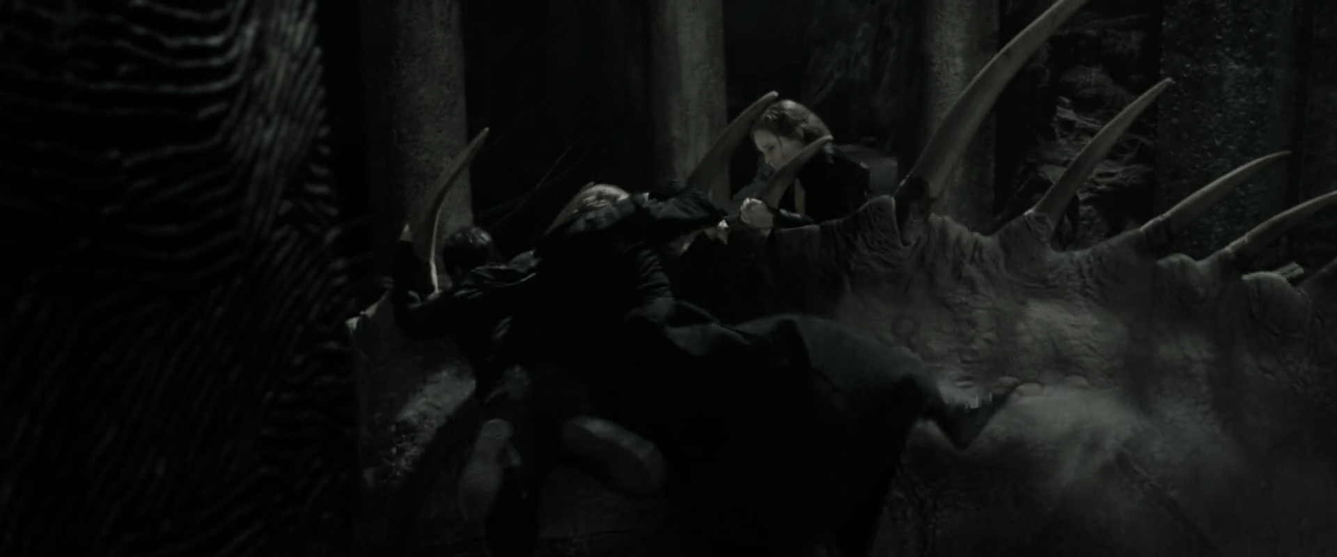 EmmaWatsonFan_dot_nl-HarryPotterAndTheDeathlyHallowsPart2-1192.jpg EmmaWatsonFan_dot_nl-HarryPotterAndTheDeathlyHallowsPart2-1192.jpg